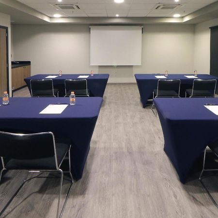 City Express Plus By Marriott Cali Colombia Exterior foto