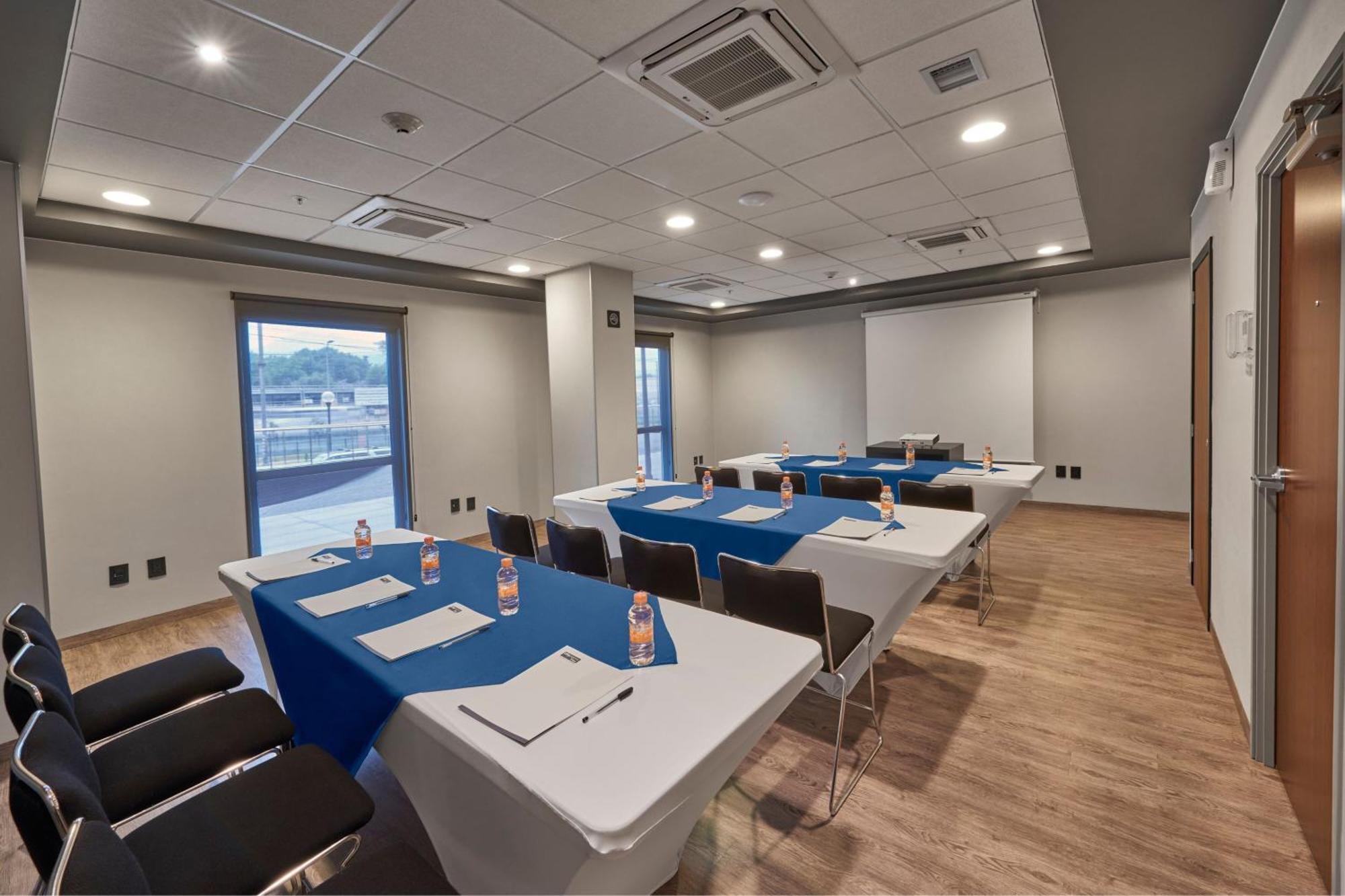 City Express Plus By Marriott Cali Colombia Exterior foto