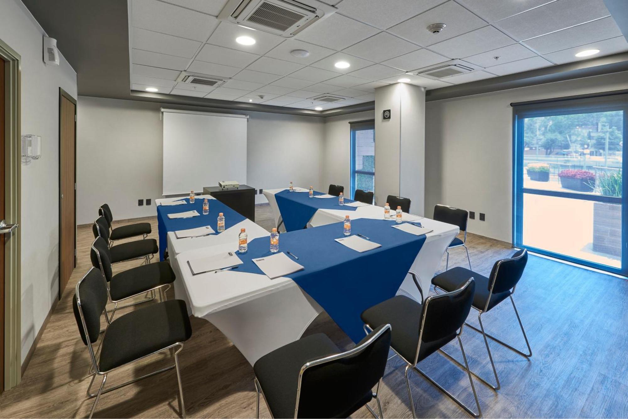 City Express Plus By Marriott Cali Colombia Exterior foto